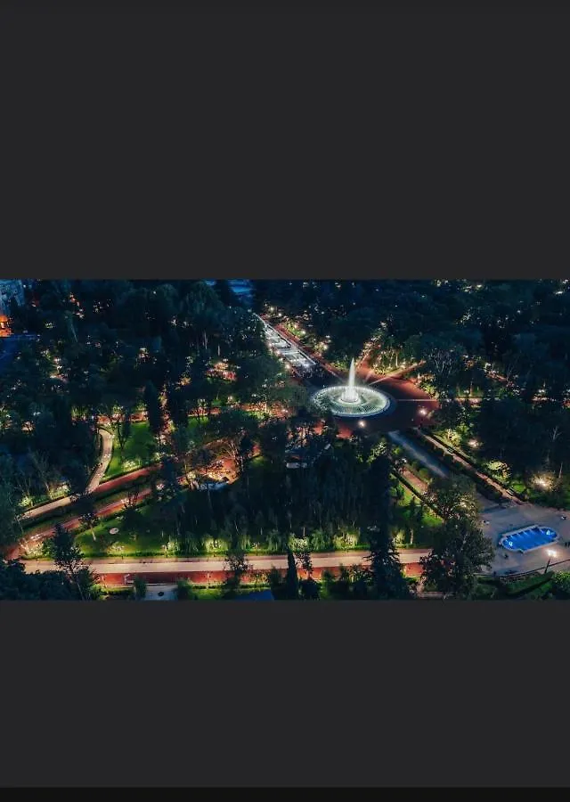 טביליסי S&L Boutique Hotel 4*,